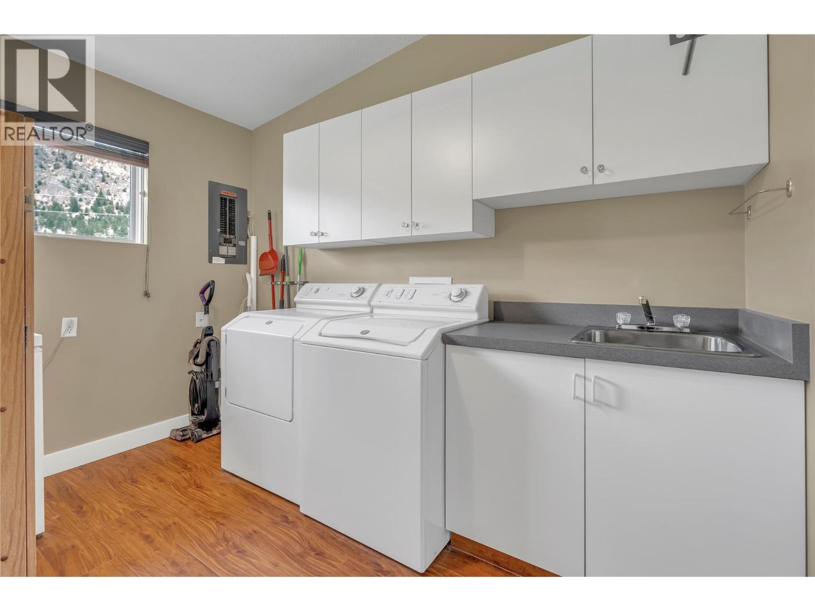5319 White Street - 17