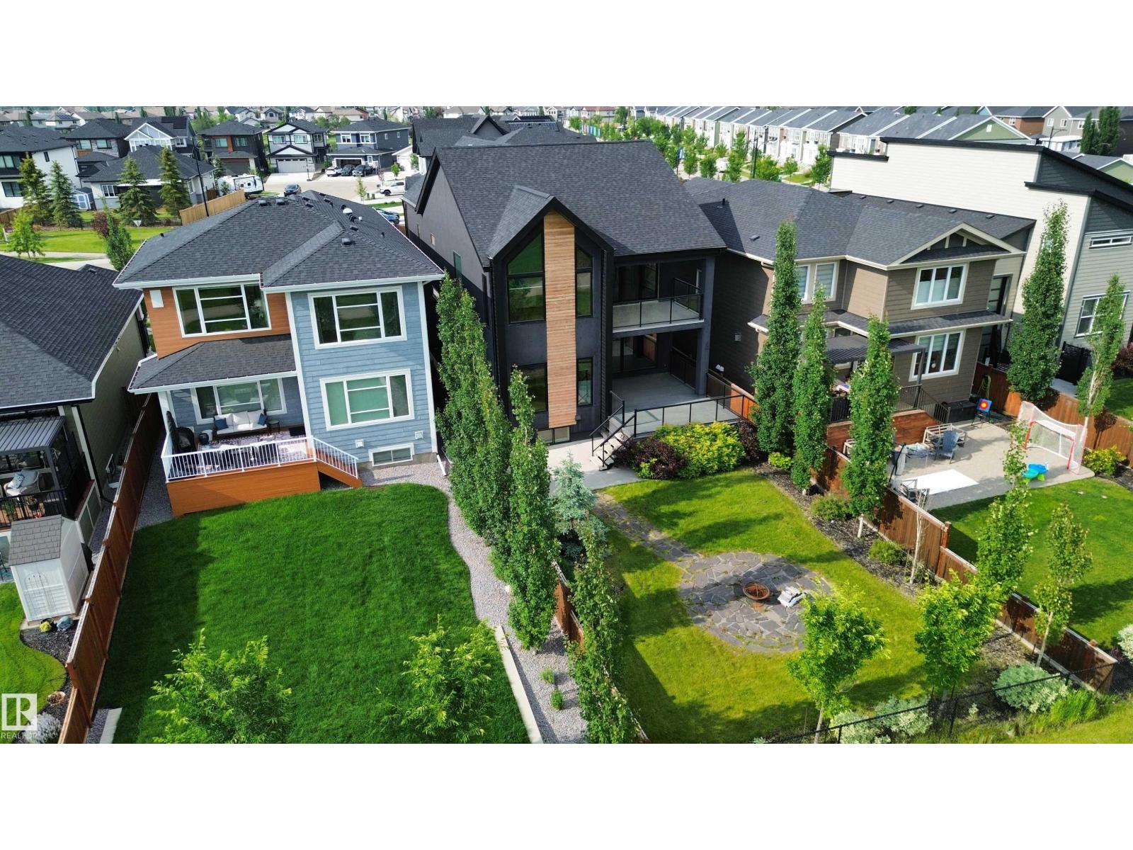 104 EDGEWATER CI - 60