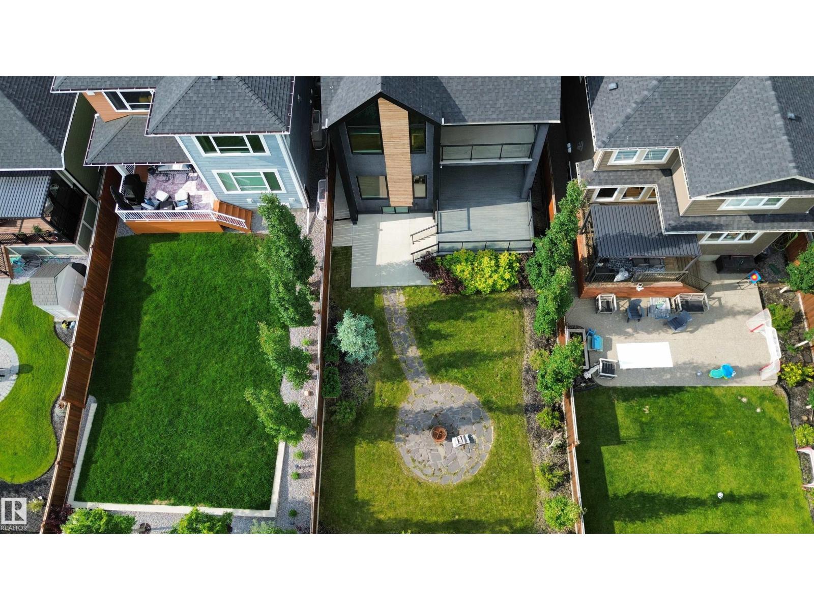 104 EDGEWATER CI - 61