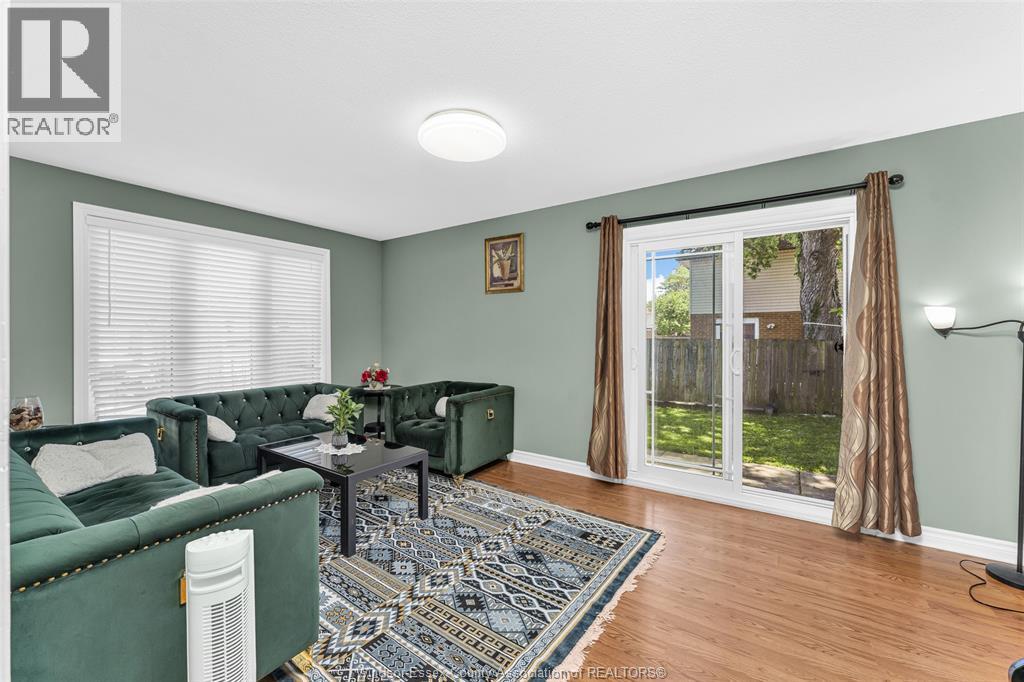 1204 Copperfield PL - 9