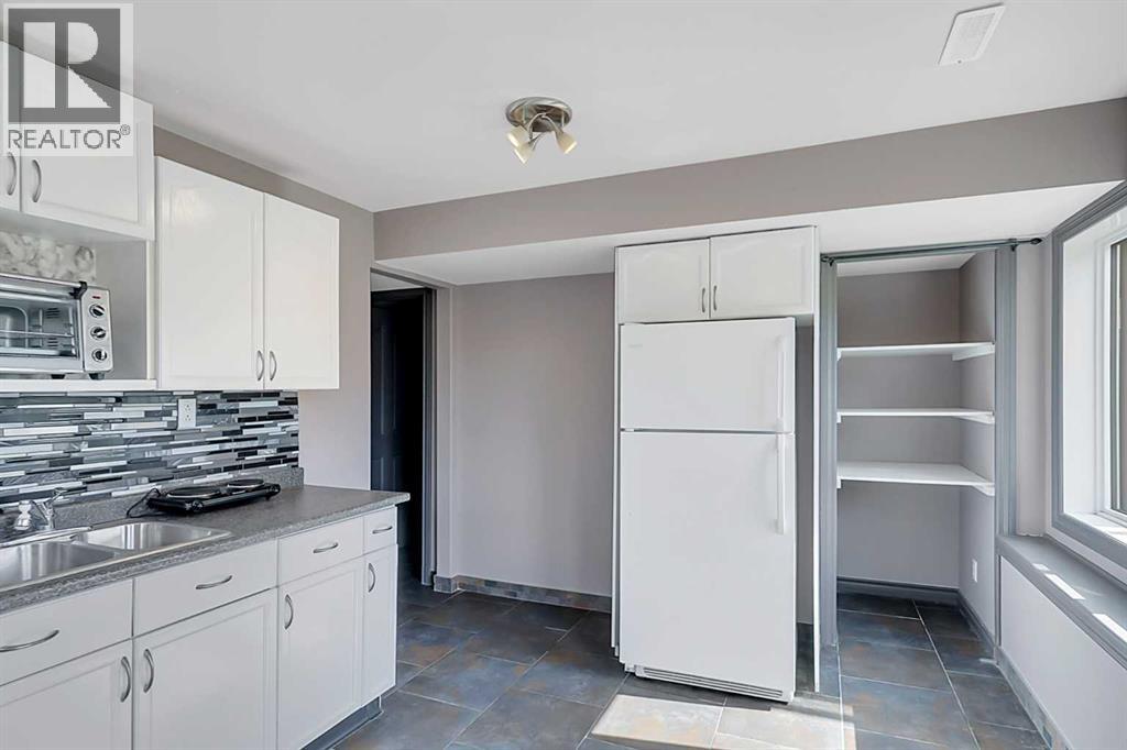 23 Lambertson Place - 28