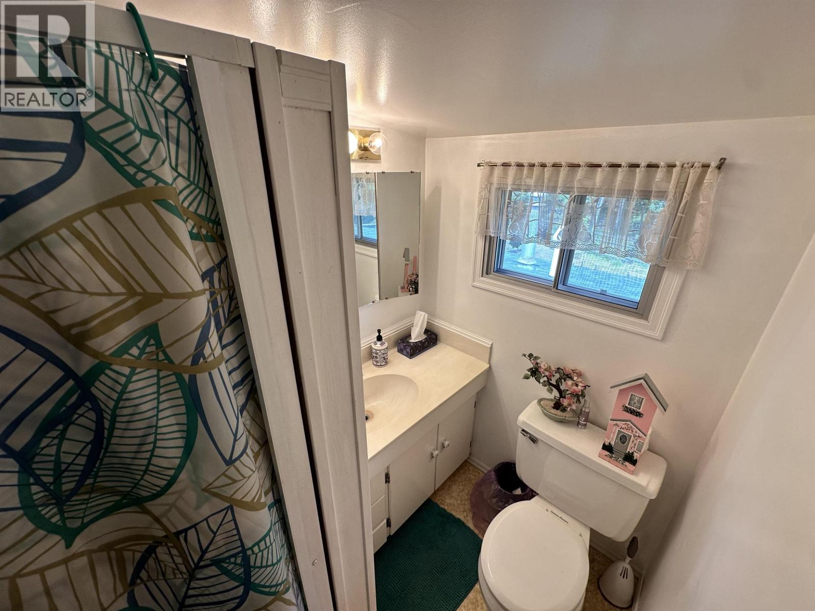 6273 MOOSE POINT DRIVE - 32