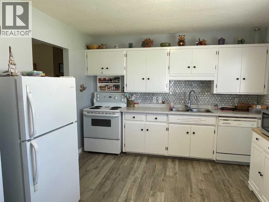 358 48 Avenue W - photo 5