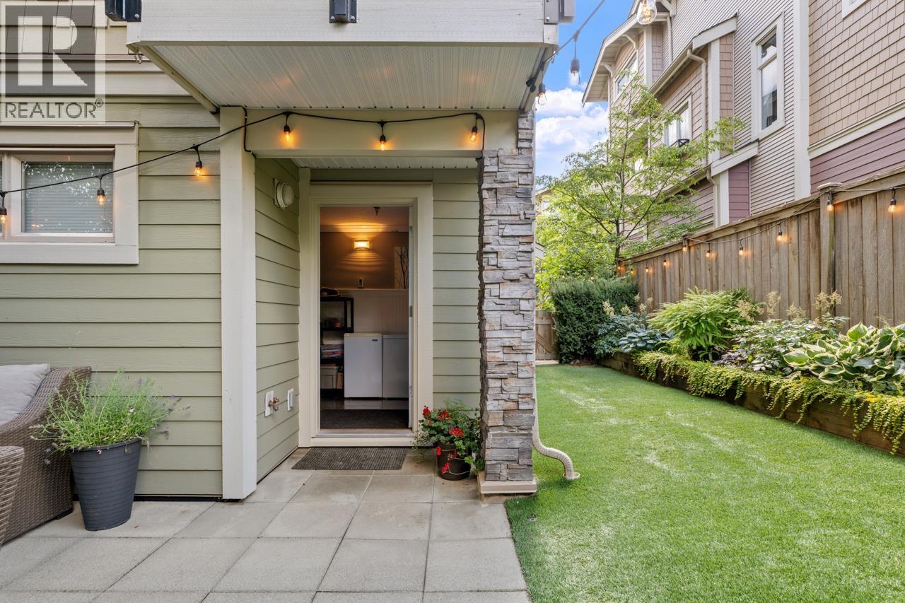 26 245 FRANCIS WAY, New Westminster