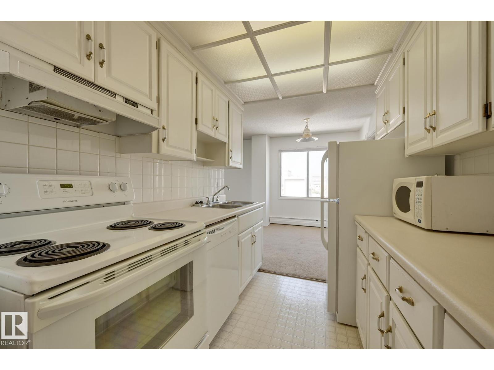 #1502 9725 106 ST NW - 10