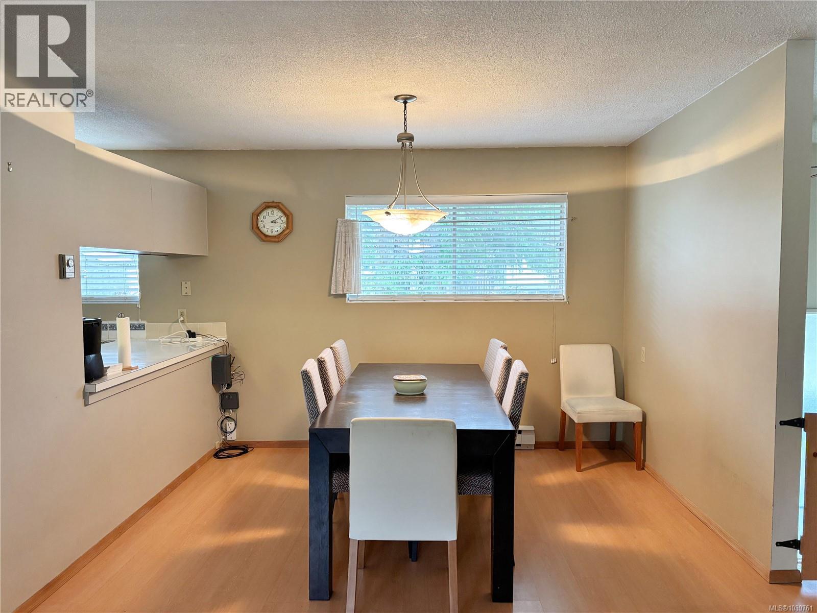 380 Alder Cres - 9