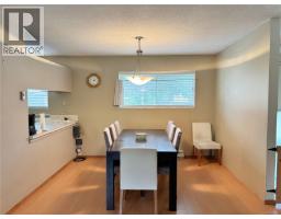 Kitchen - 380 Alder Cres, Gold River, BC V0P1G0 Photo 9