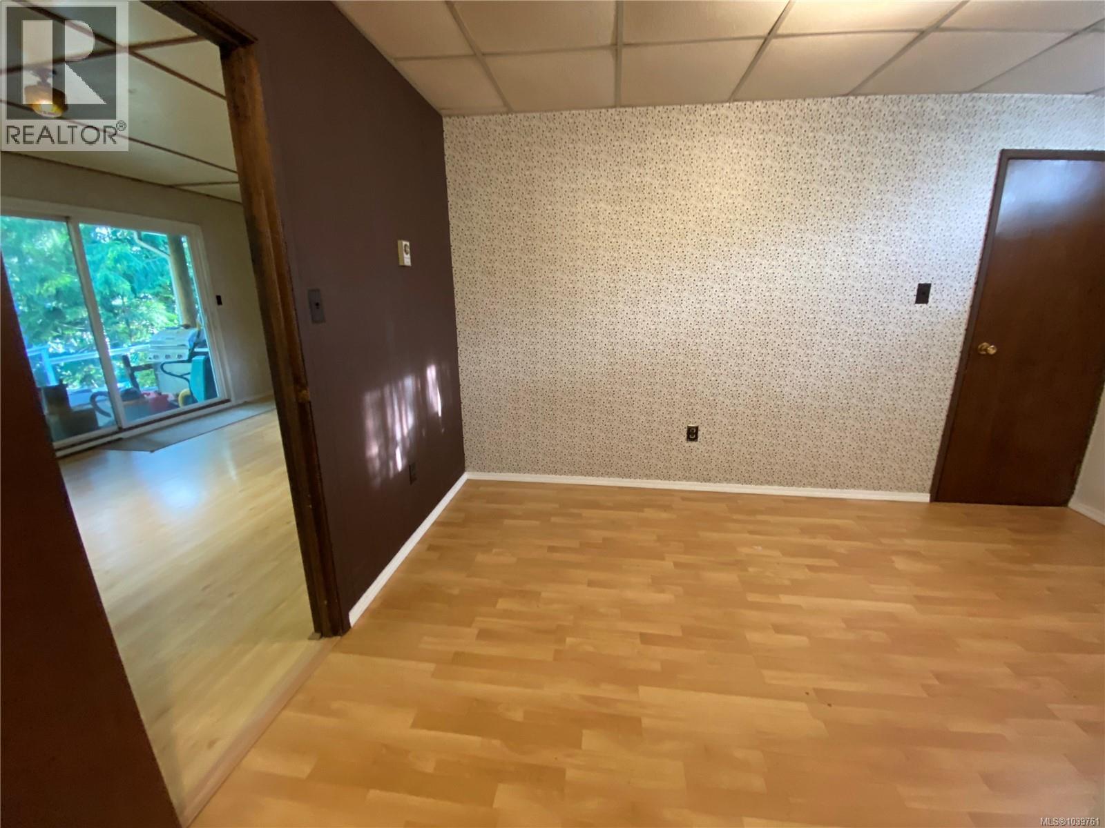 380 Alder Cres - 31