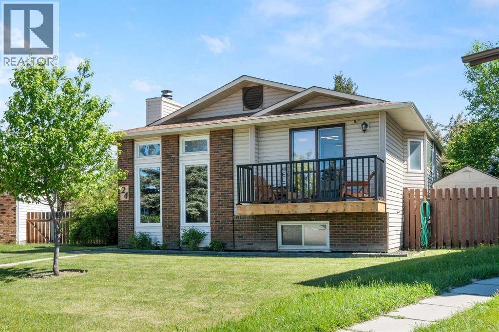 24 Cedardale Rise SW - 1