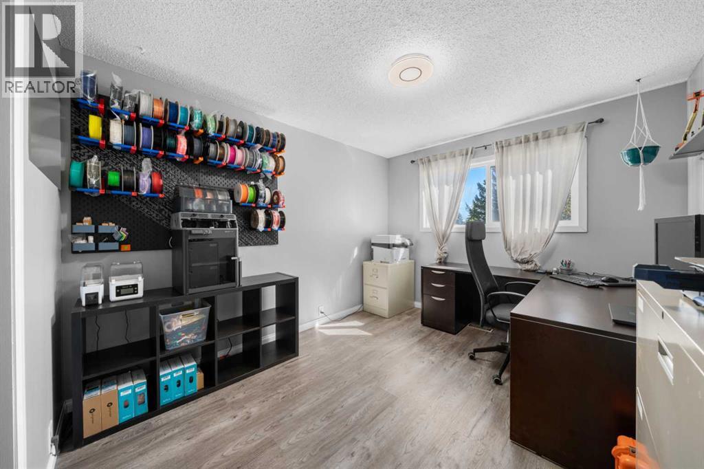 24 Cedardale Rise SW - 14
