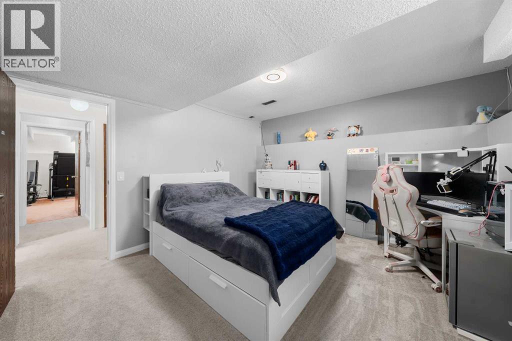 24 Cedardale Rise SW - 20
