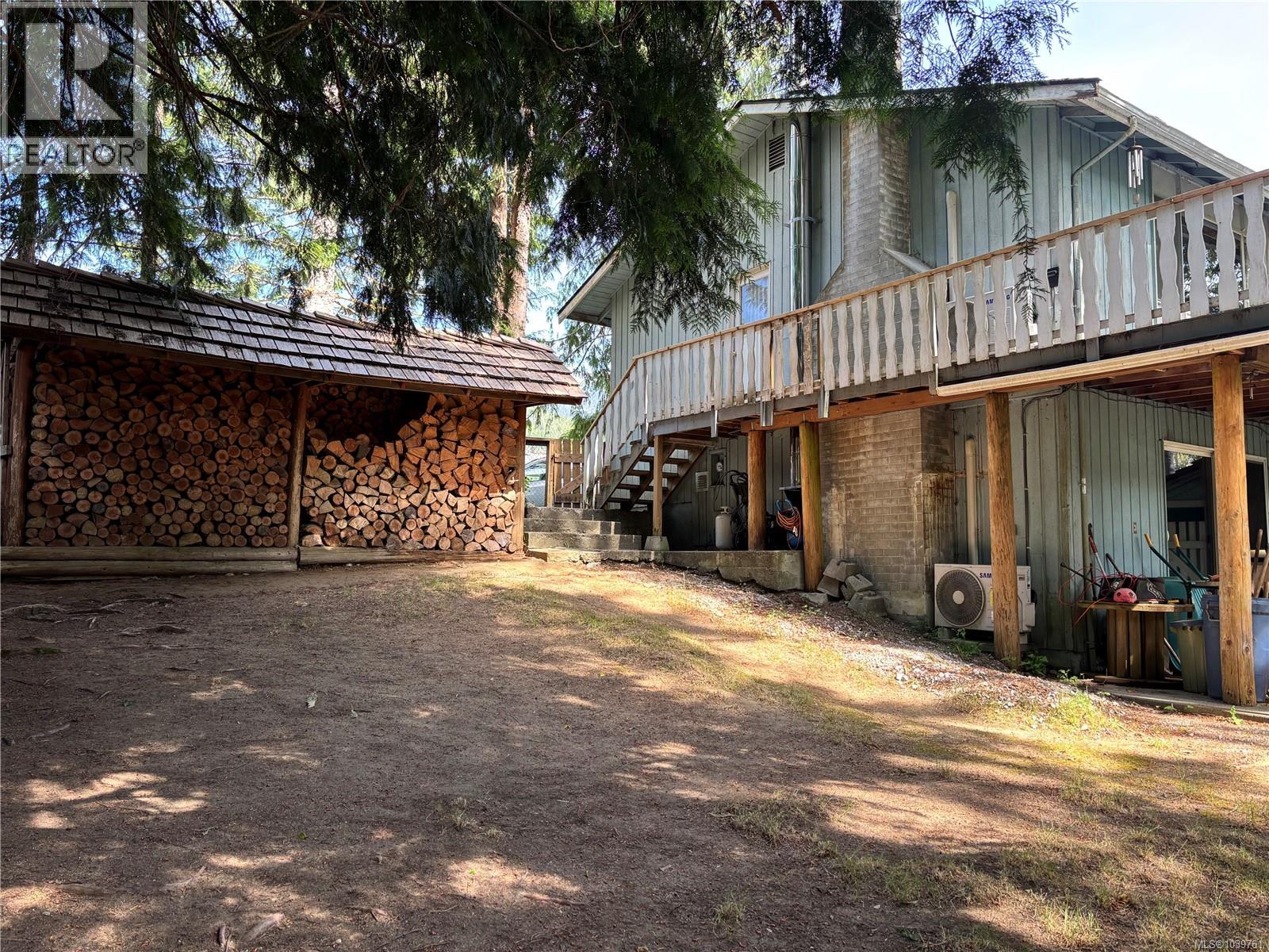 380 Alder Cres - 38