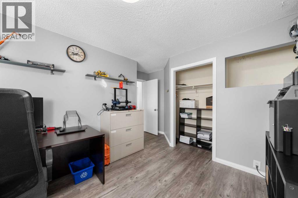 24 Cedardale Rise SW - 15