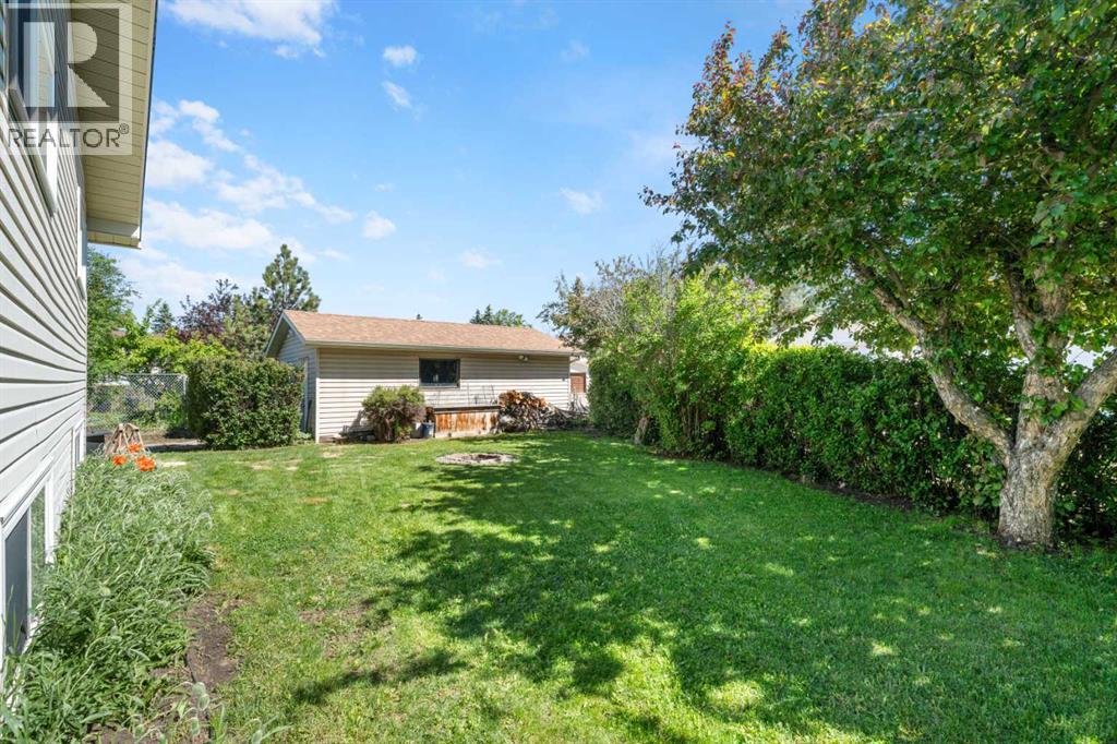 24 Cedardale Rise SW - 30
