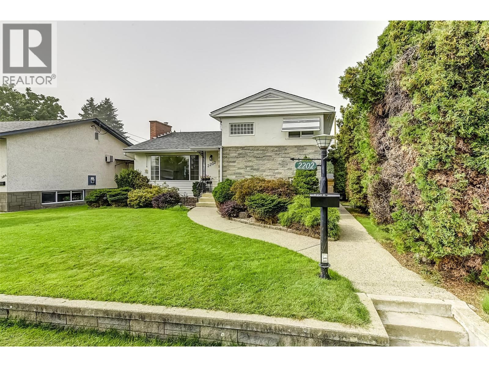 2202 Aberdeen Street - 1