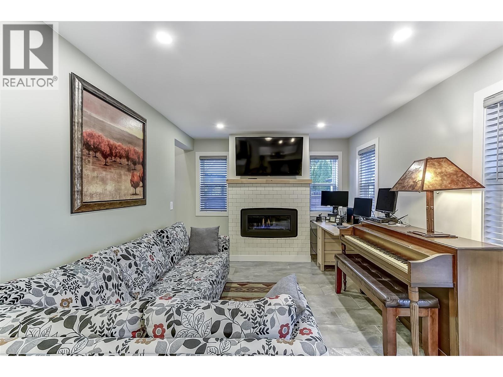 2202 Aberdeen Street - 9