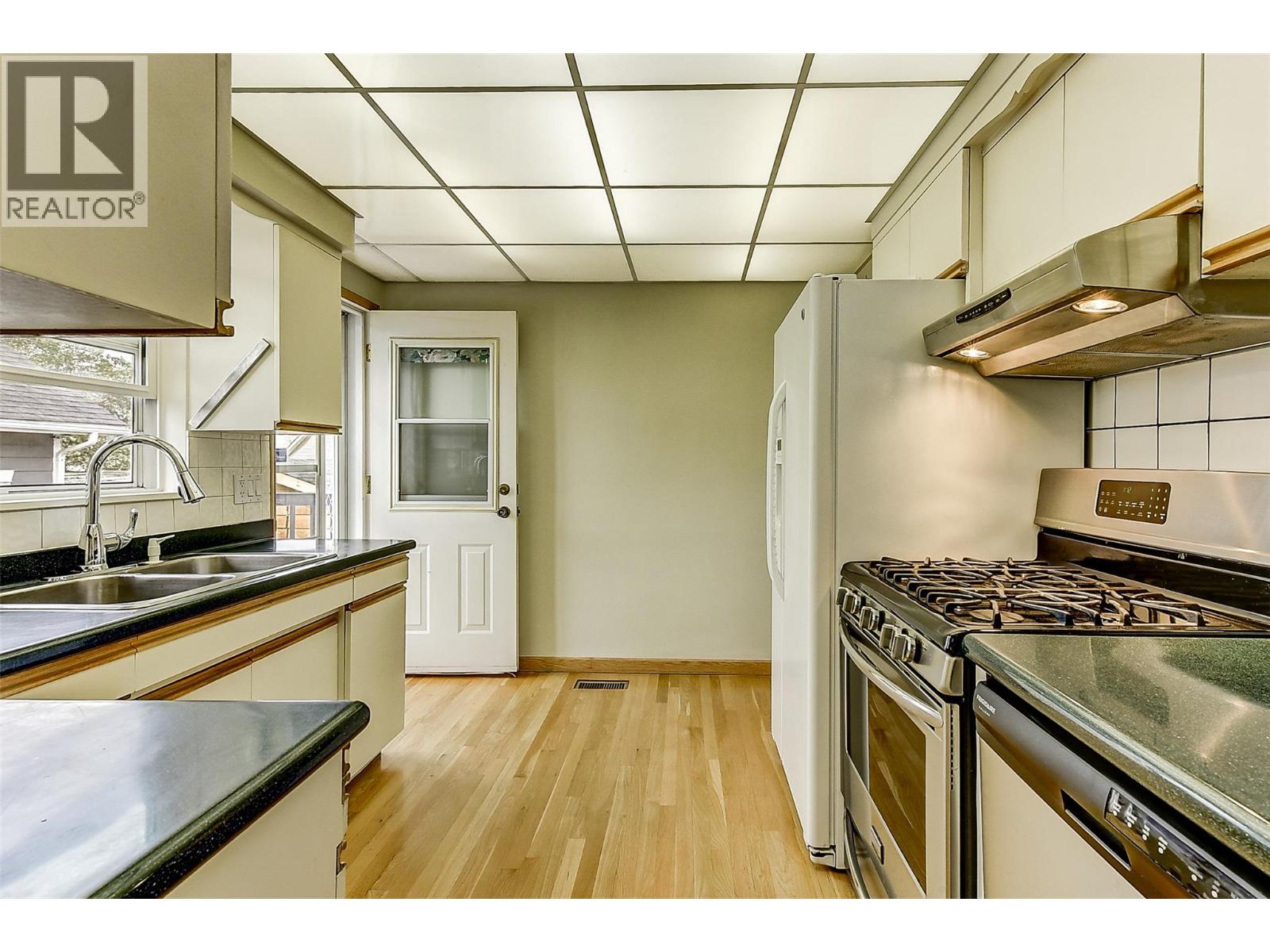 2202 Aberdeen Street - 37