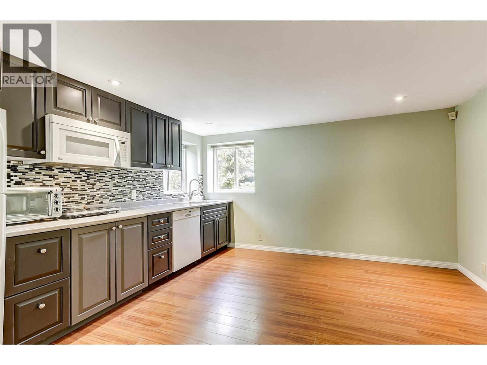 2202 Aberdeen Street - 53