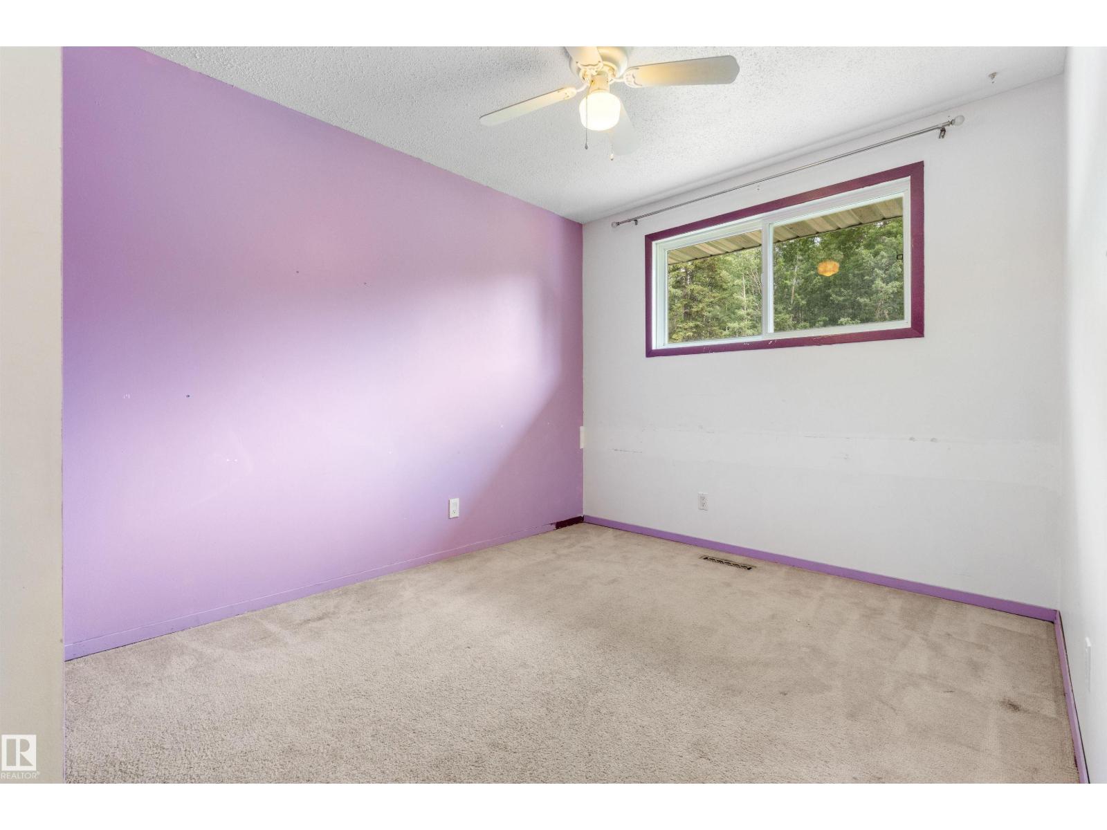 5212 46 ST - 25