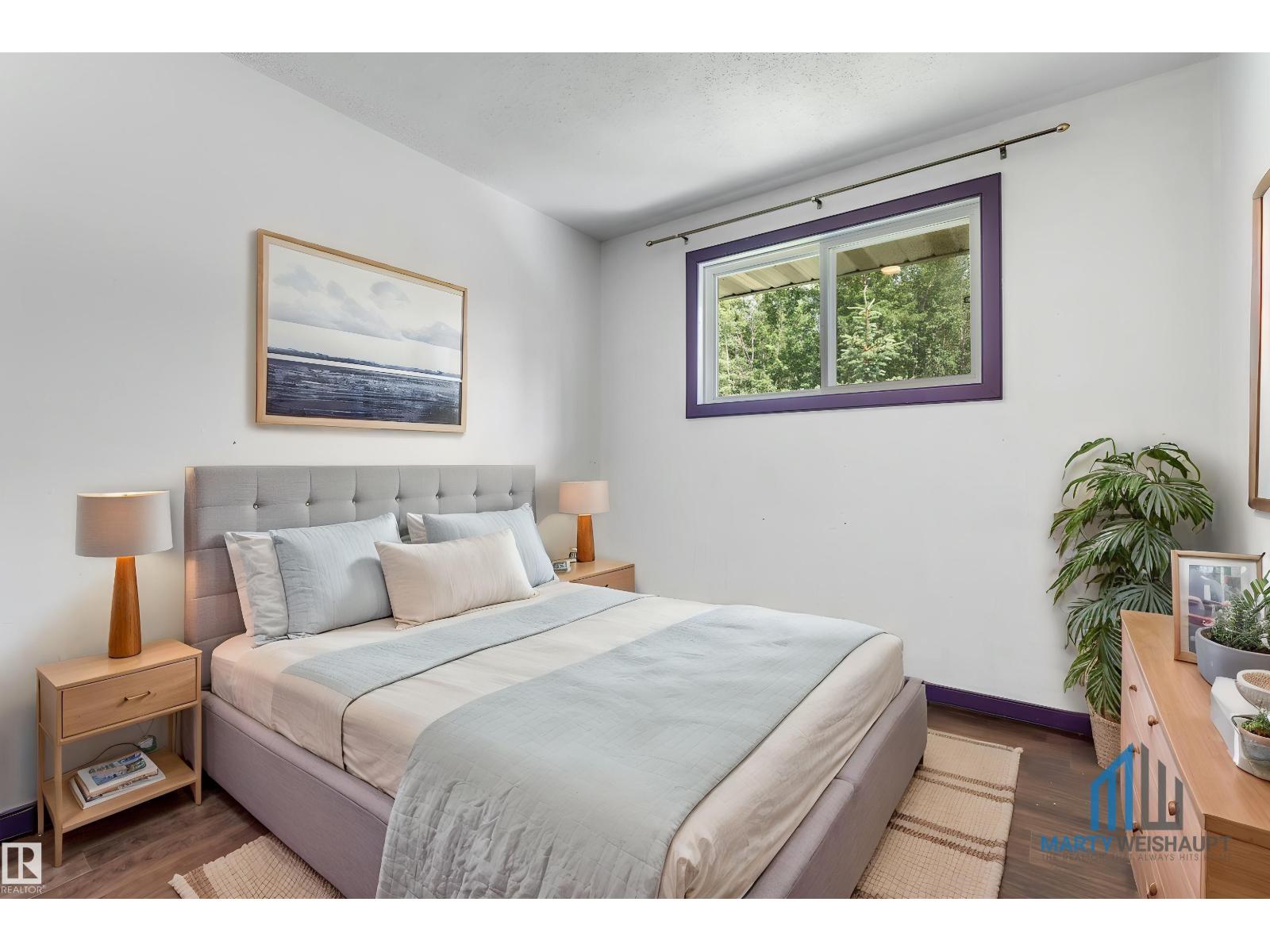 5212 46 ST — photo 27