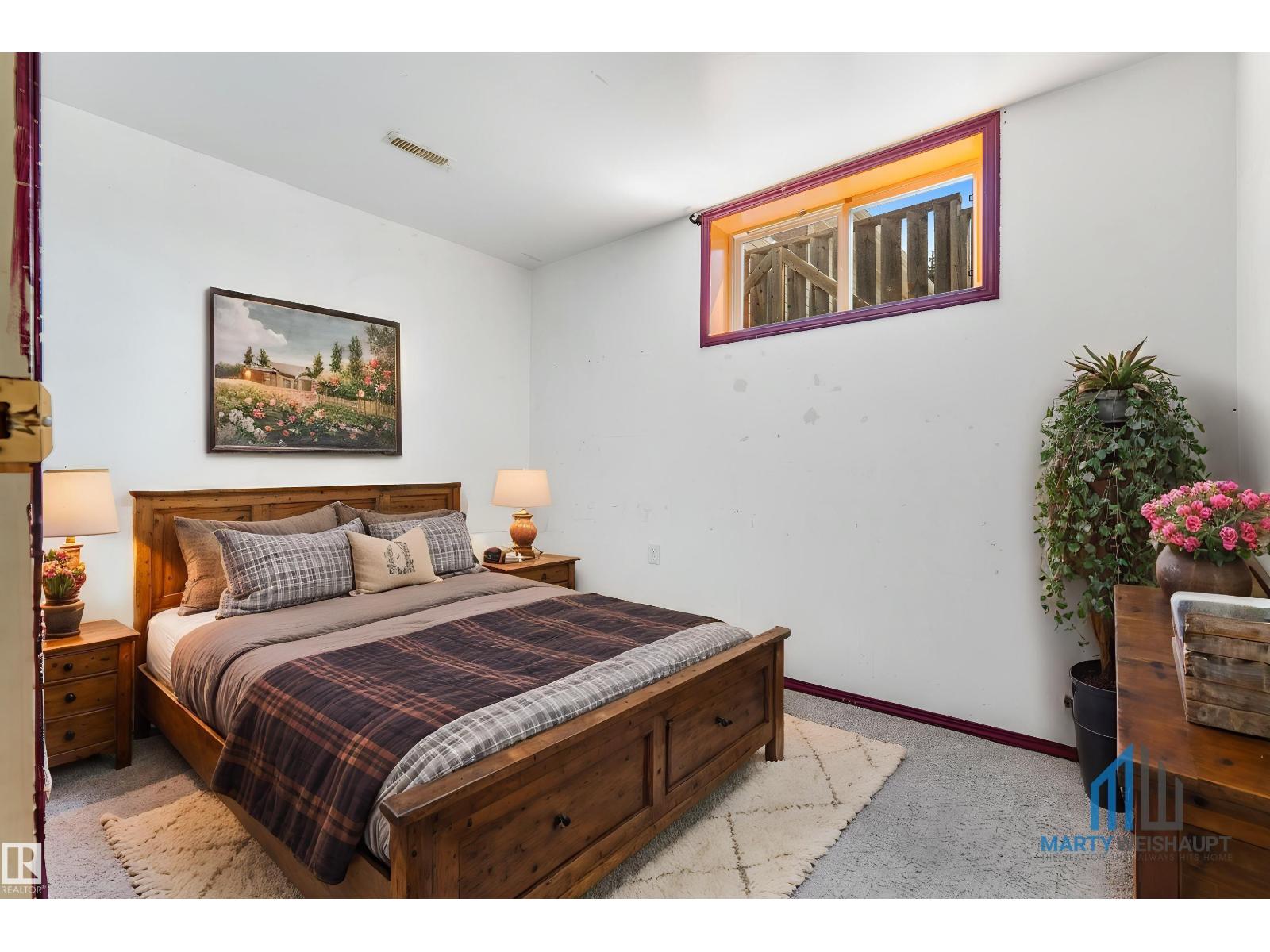 5212 46 ST - 42