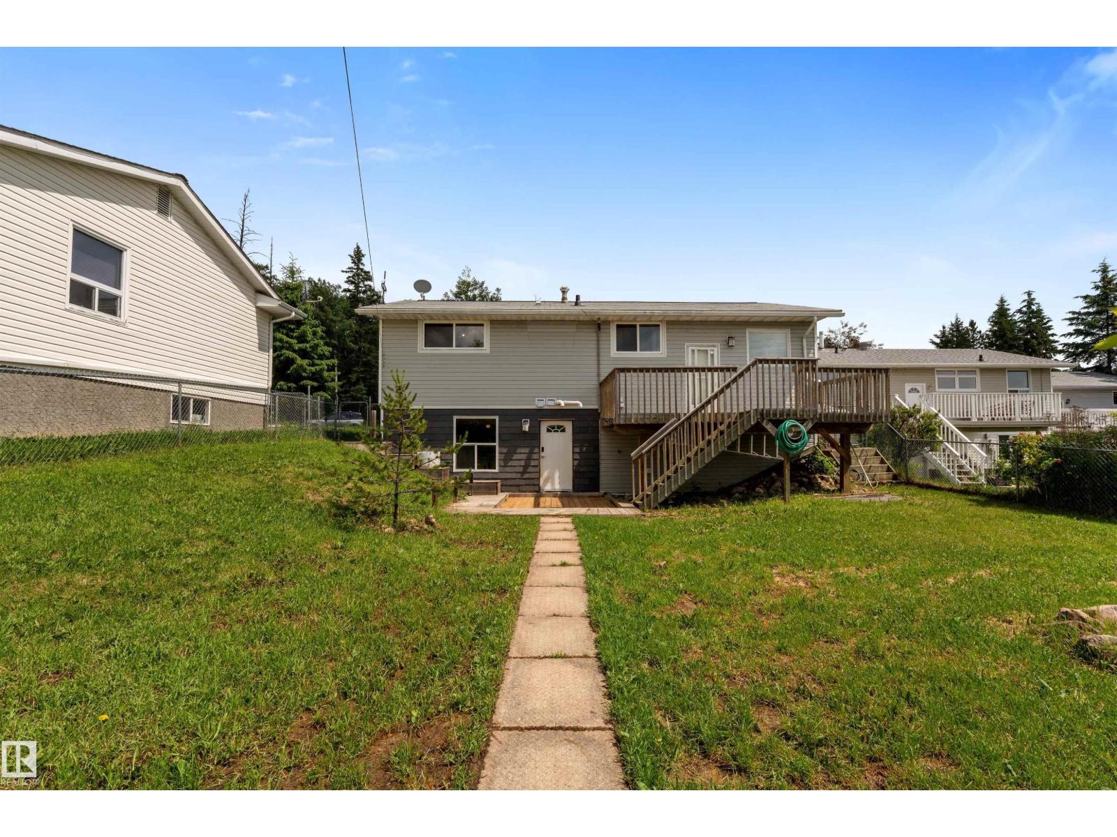 5212 46 ST - 55