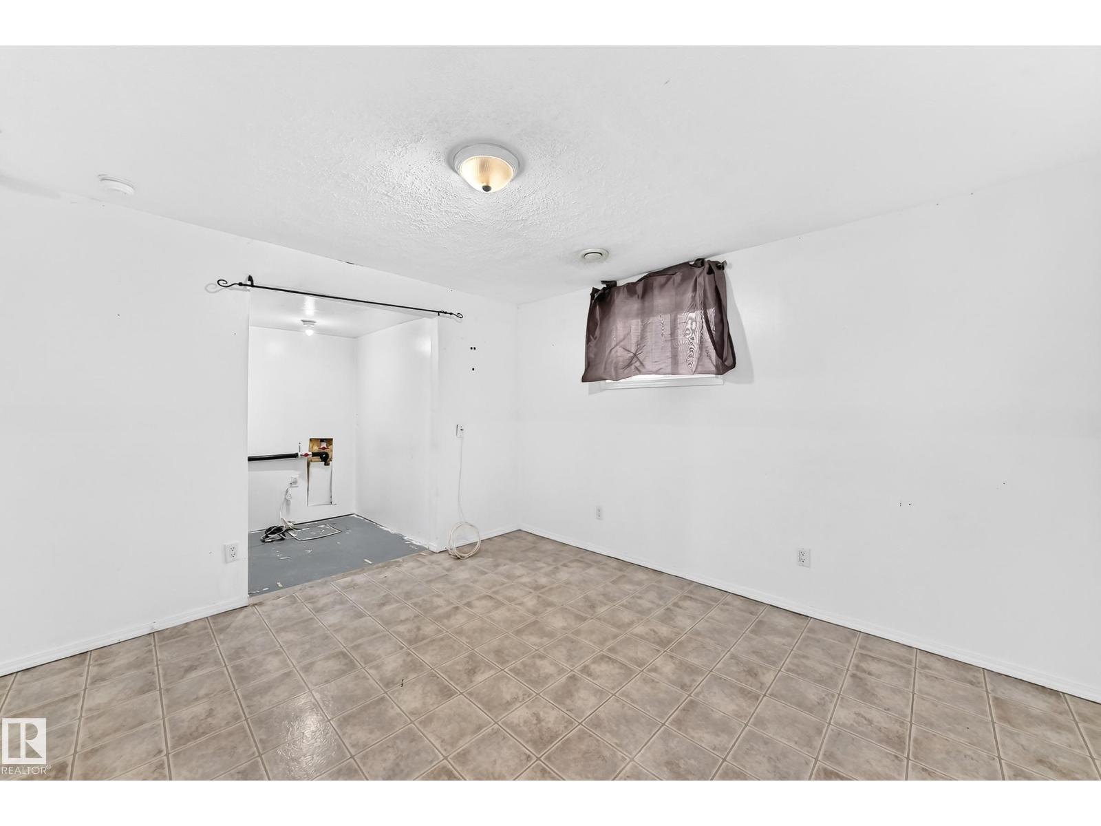 10312 162 ST NW — photo 37