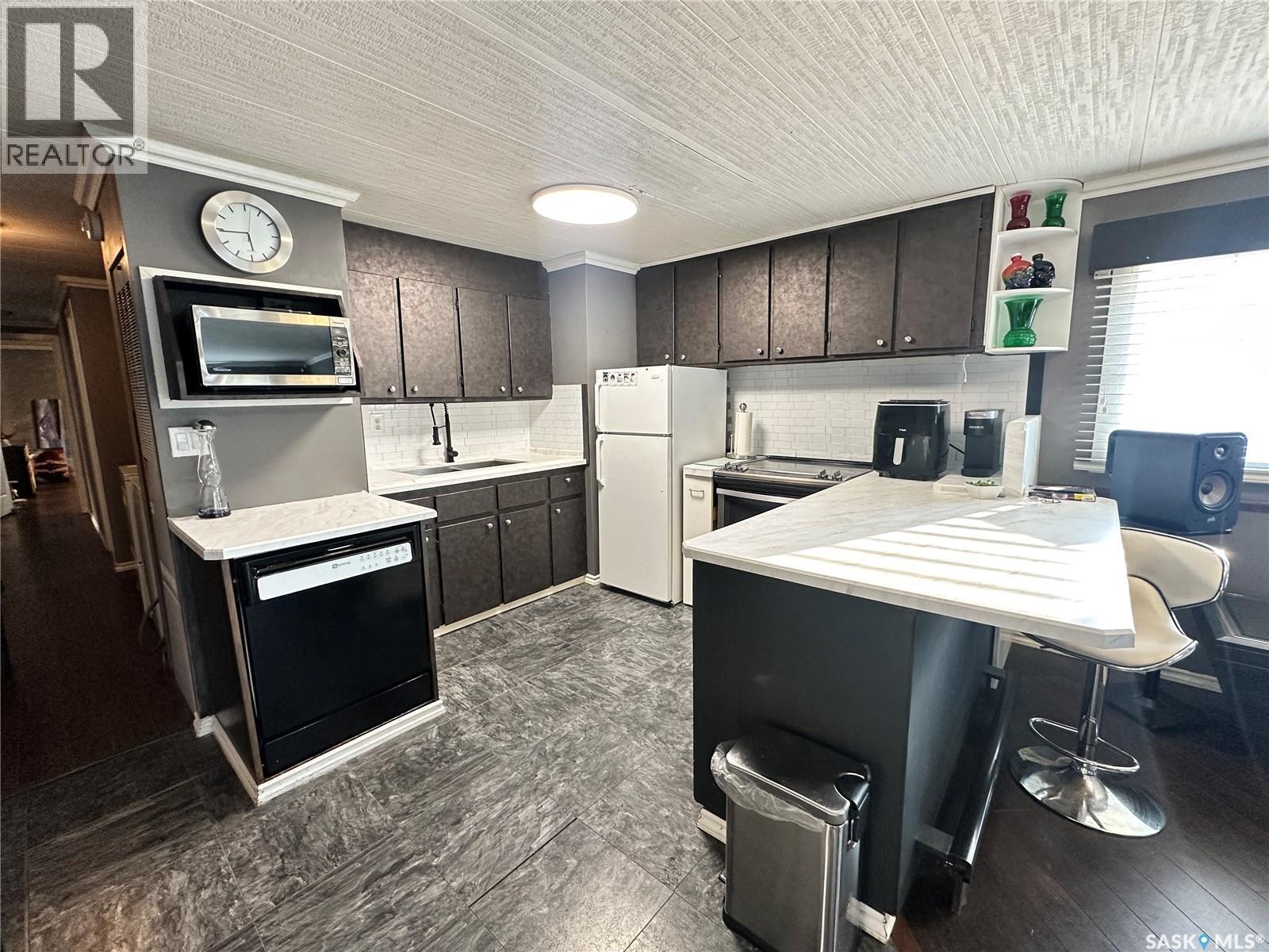 65 1035 Boychuk DRIVE — photo 7