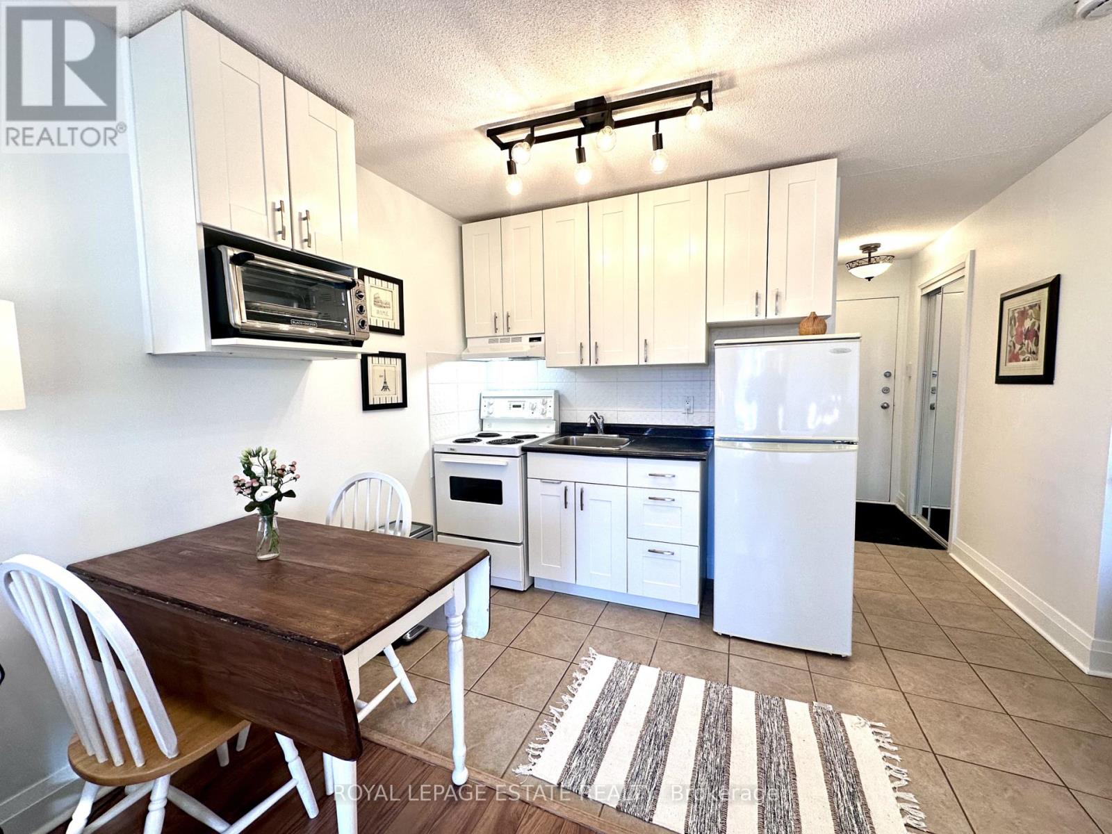 #309 123 WOODBINE AVENUE - 20