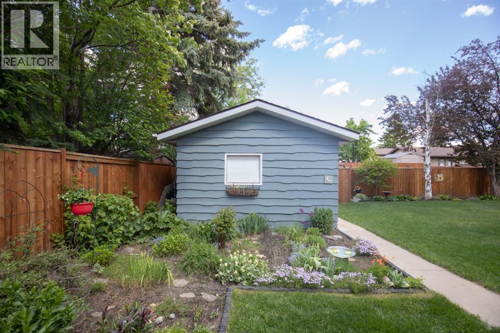 11 Mccune Avenue — photo 25