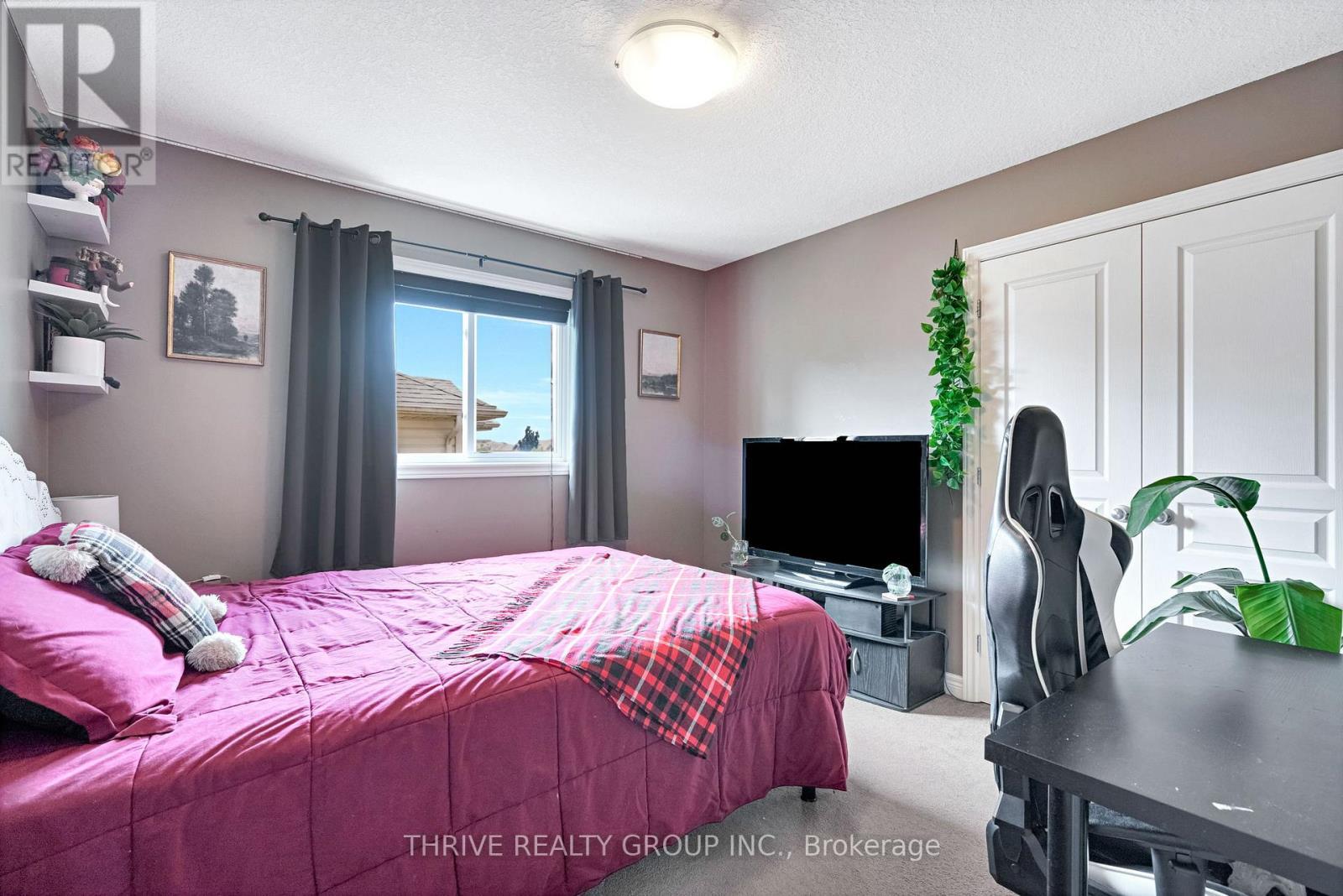 1903 JUBILEE CRESCENT - 16