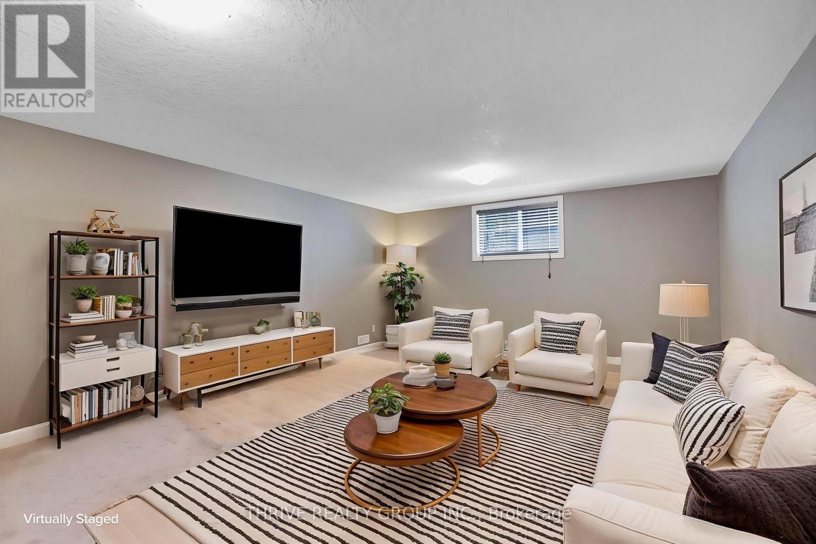 1903 JUBILEE CRESCENT - 24