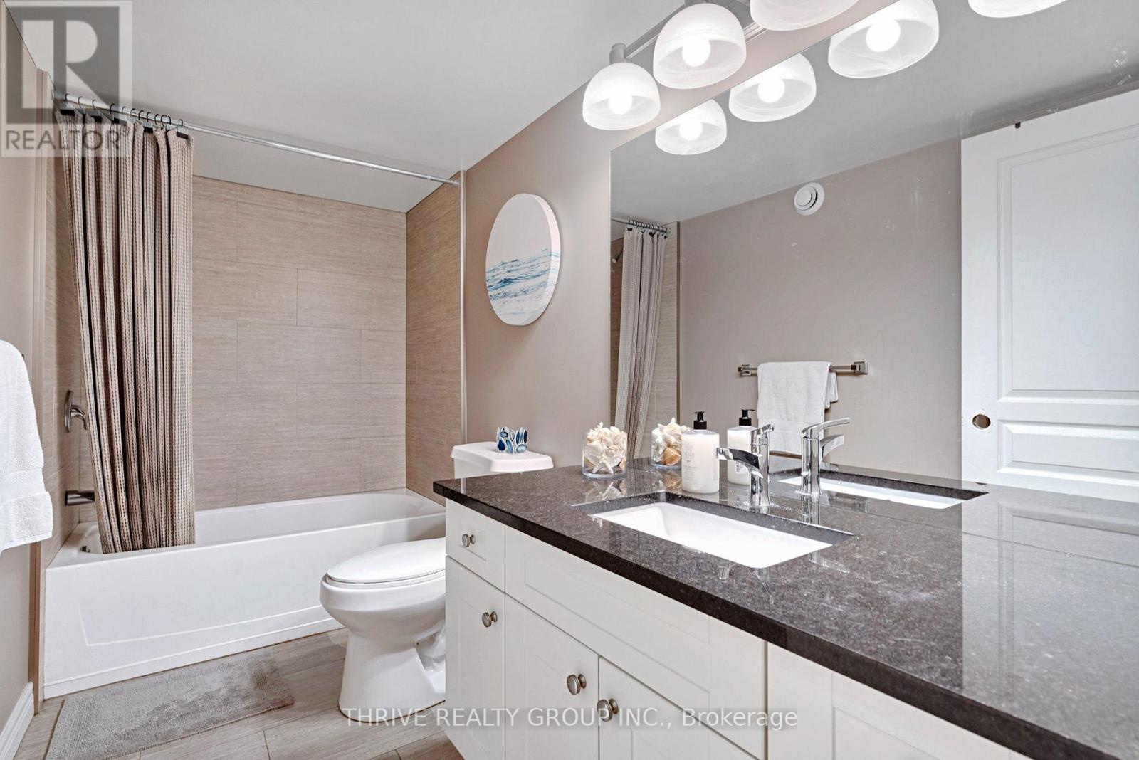 1903 JUBILEE CRESCENT - 26