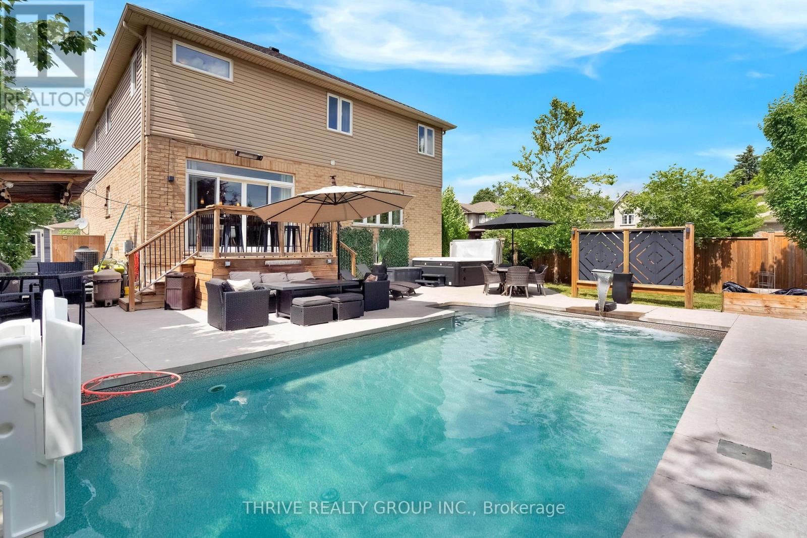 1903 JUBILEE CRESCENT - 33