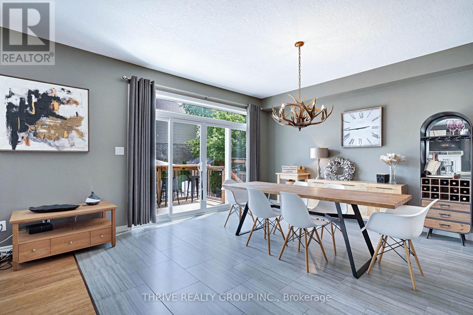 1903 JUBILEE CRESCENT - 6