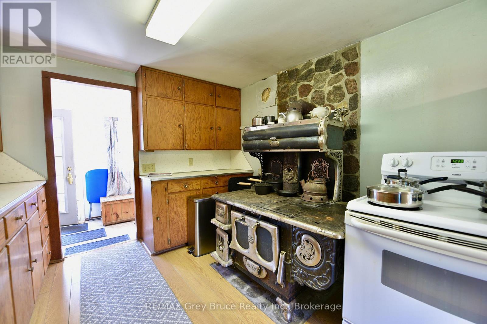 43 BARTLEY DRIVE - 21