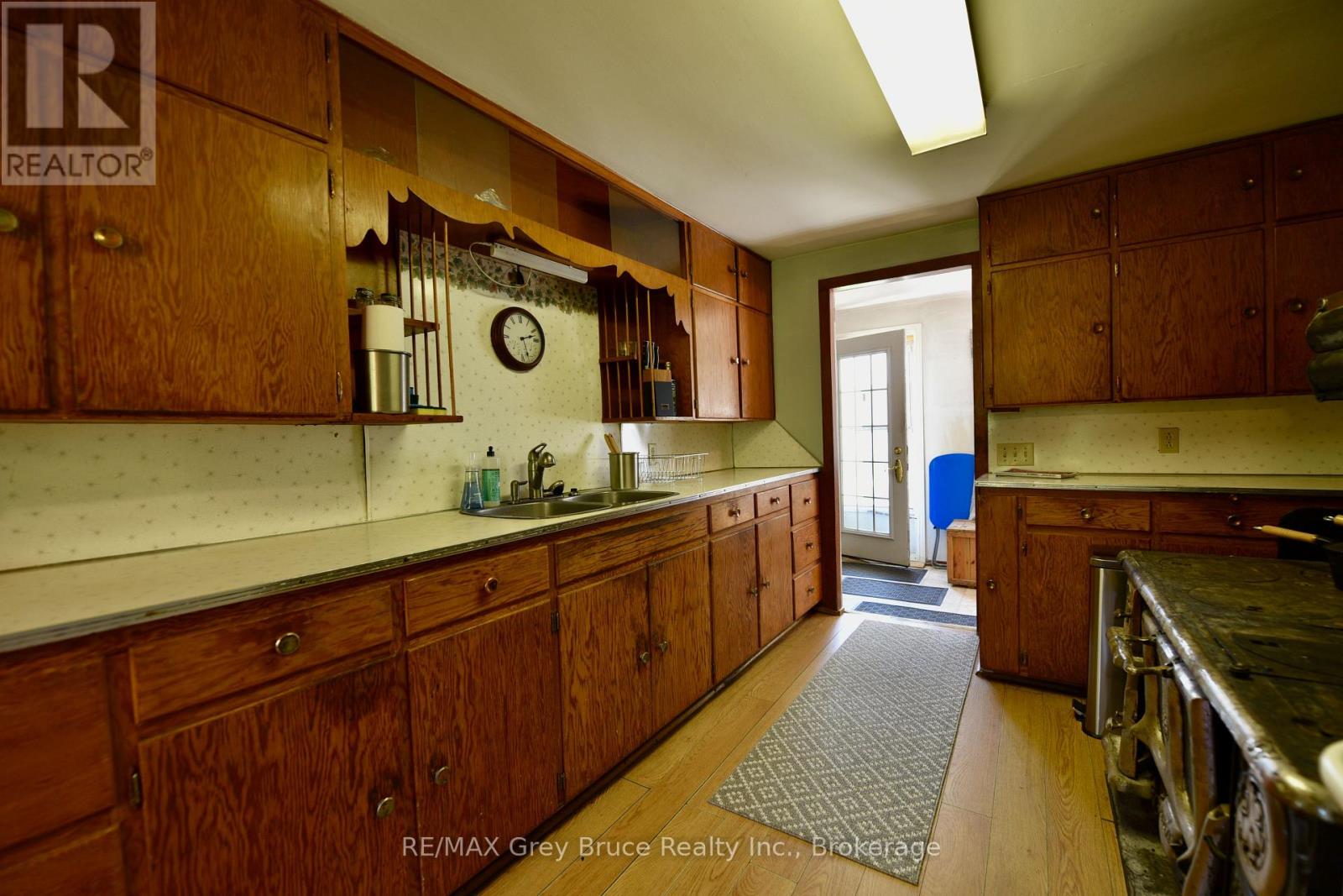 43 BARTLEY DRIVE - 23