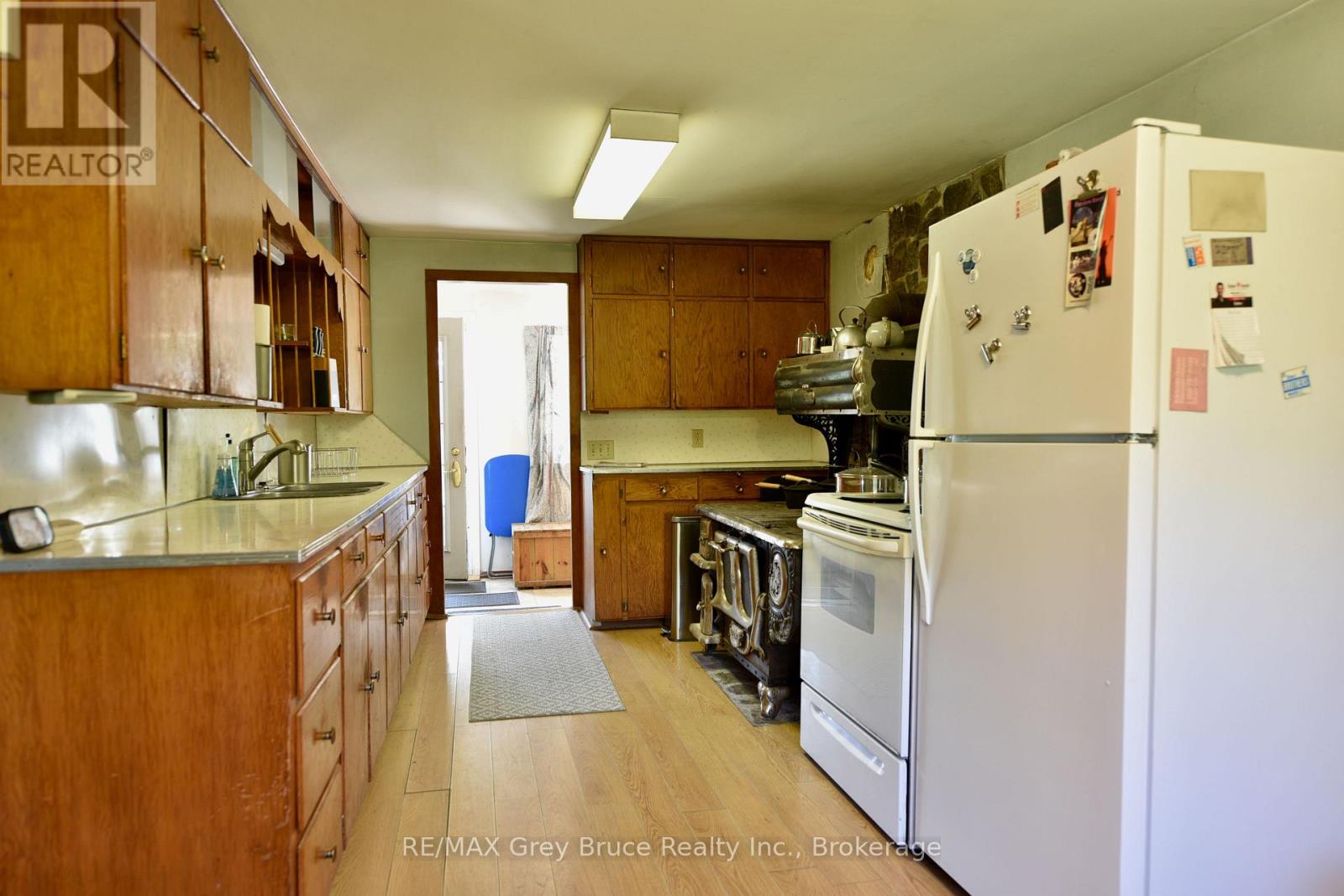 43 BARTLEY DRIVE - 24
