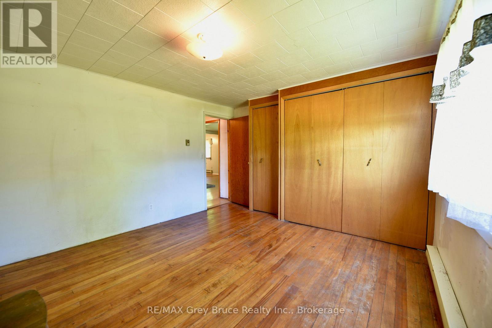 43 BARTLEY DRIVE - 30