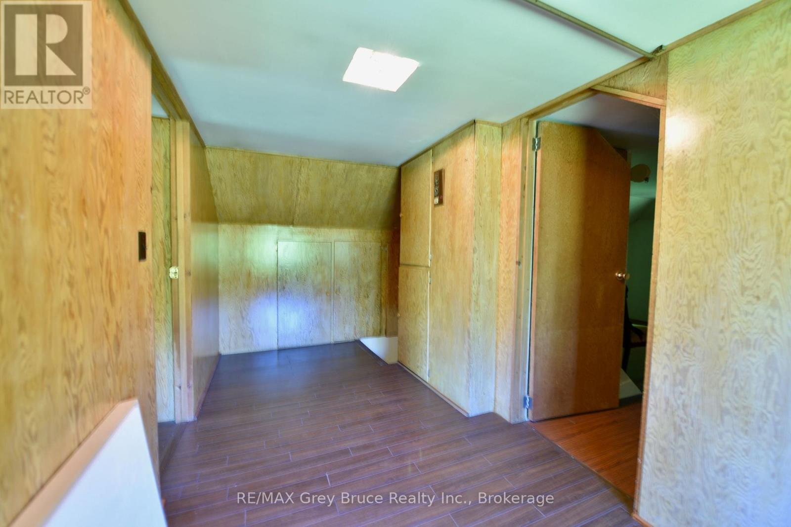 43 BARTLEY DRIVE - 40