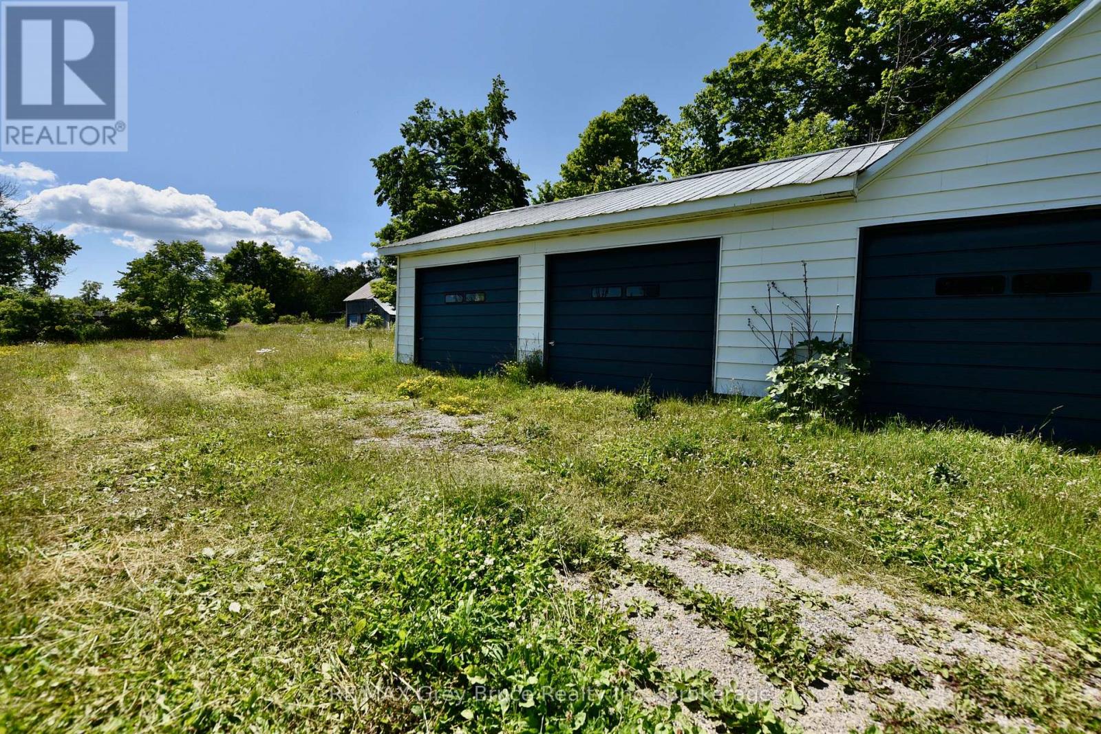 43 BARTLEY DRIVE - 45