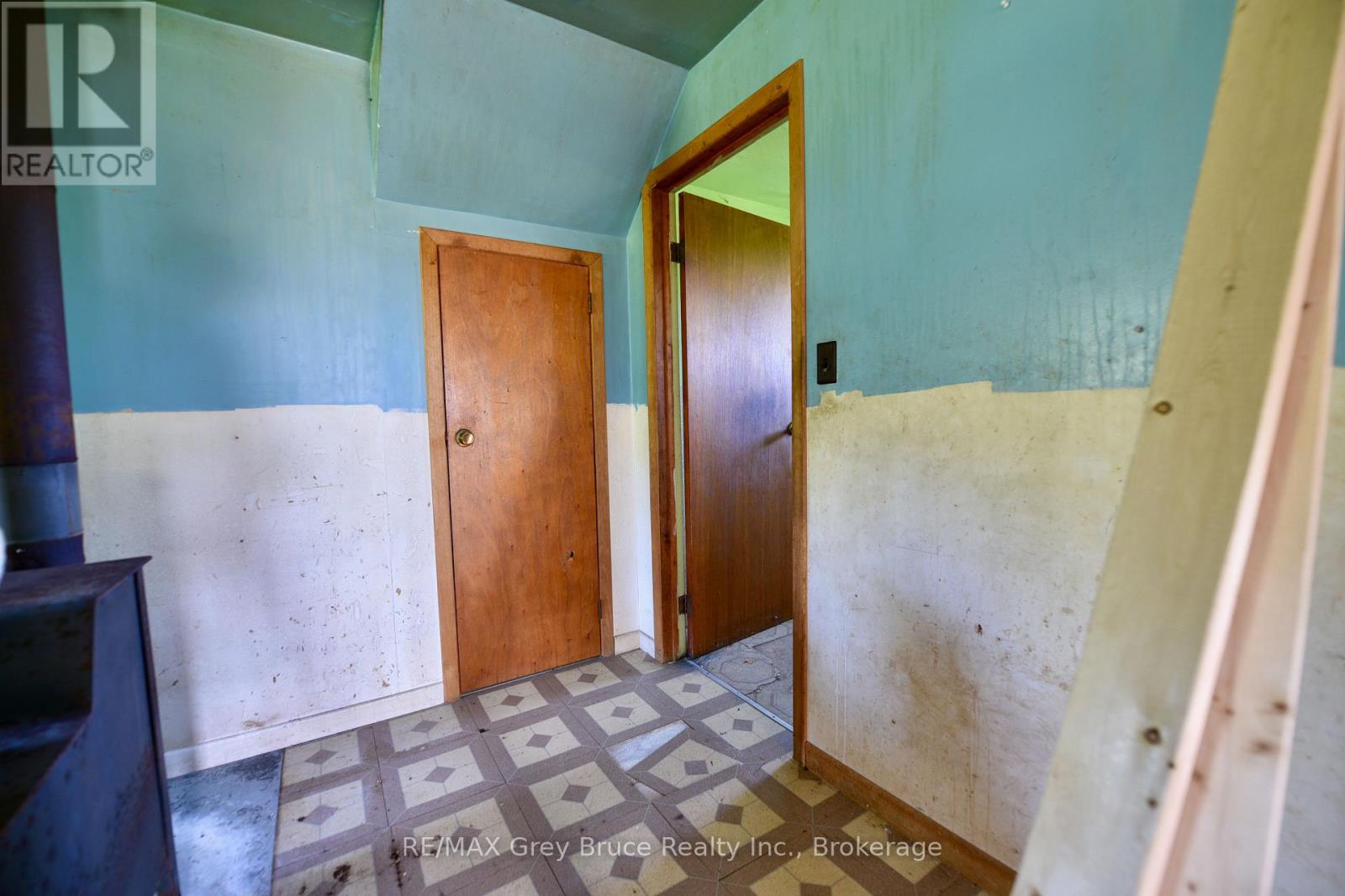 151 BARTLEY DRIVE - 20