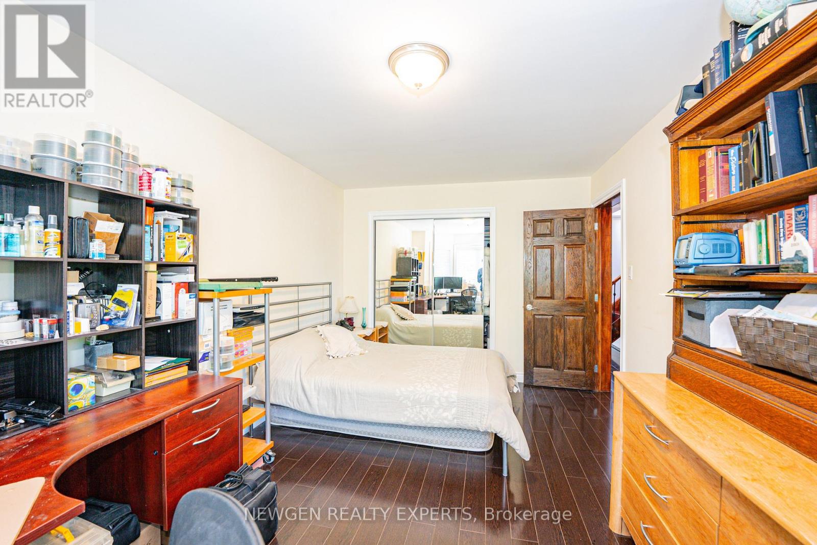 11 BENWAY DRIVE - 24