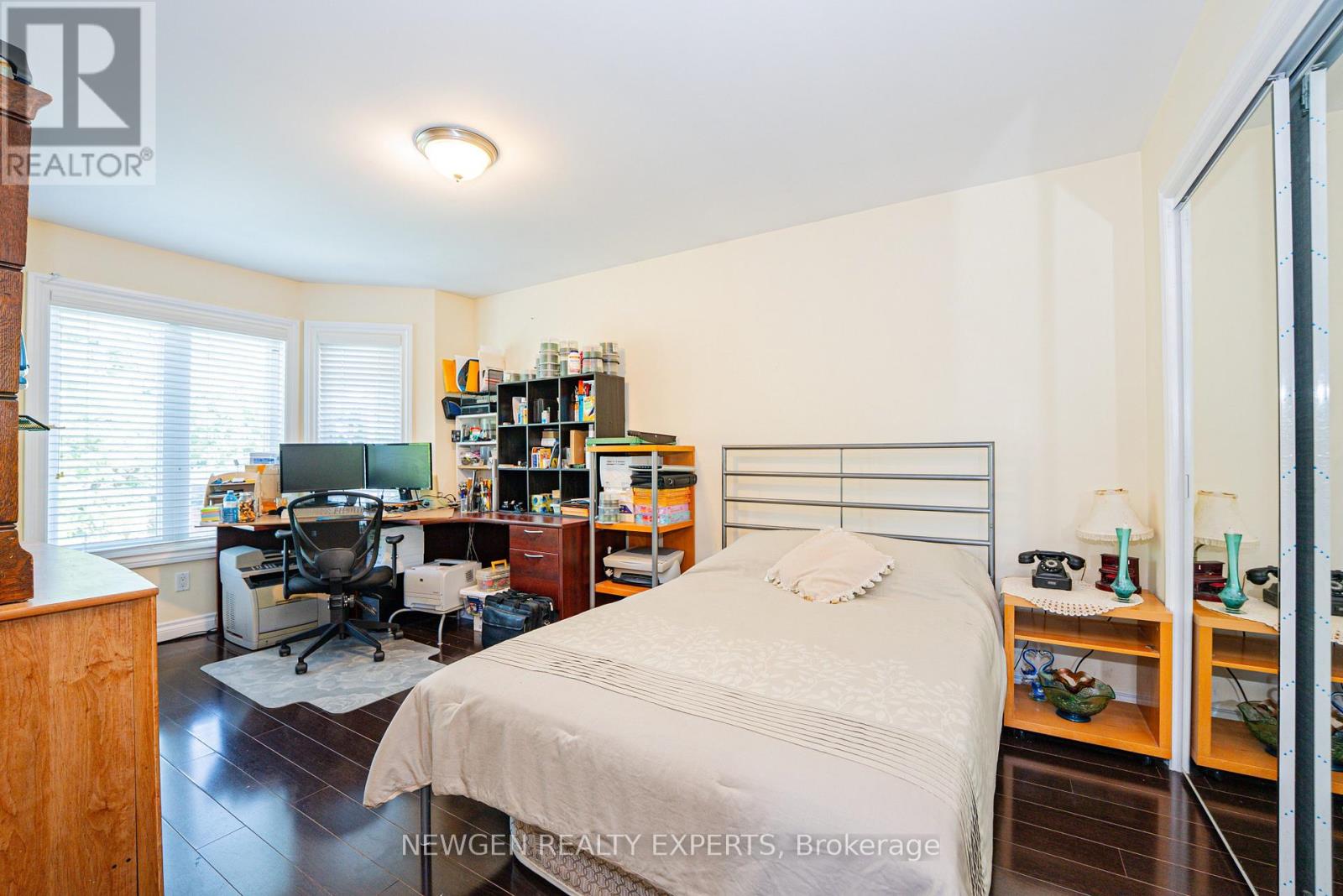 11 BENWAY DRIVE - 25