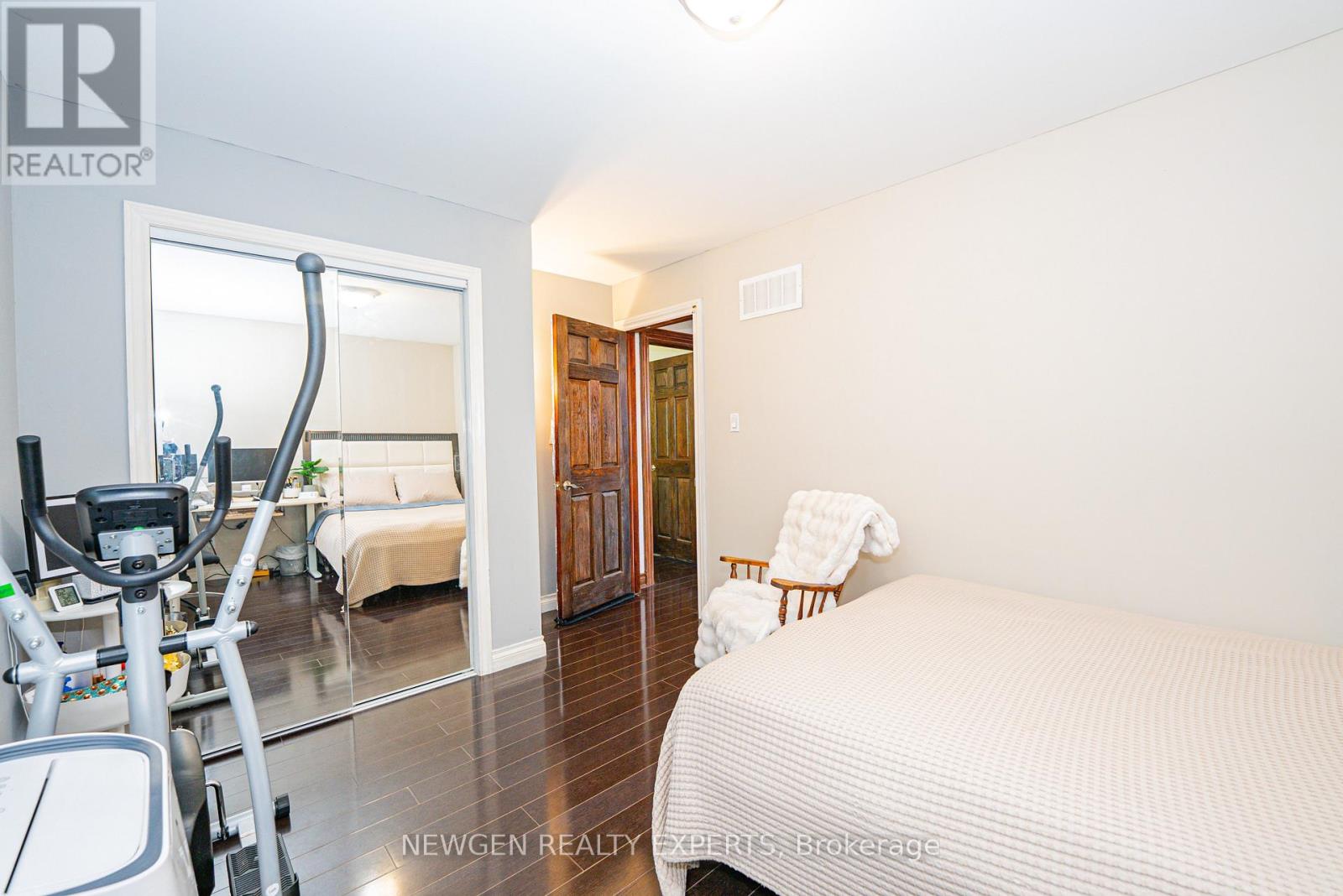 11 BENWAY DRIVE - 26