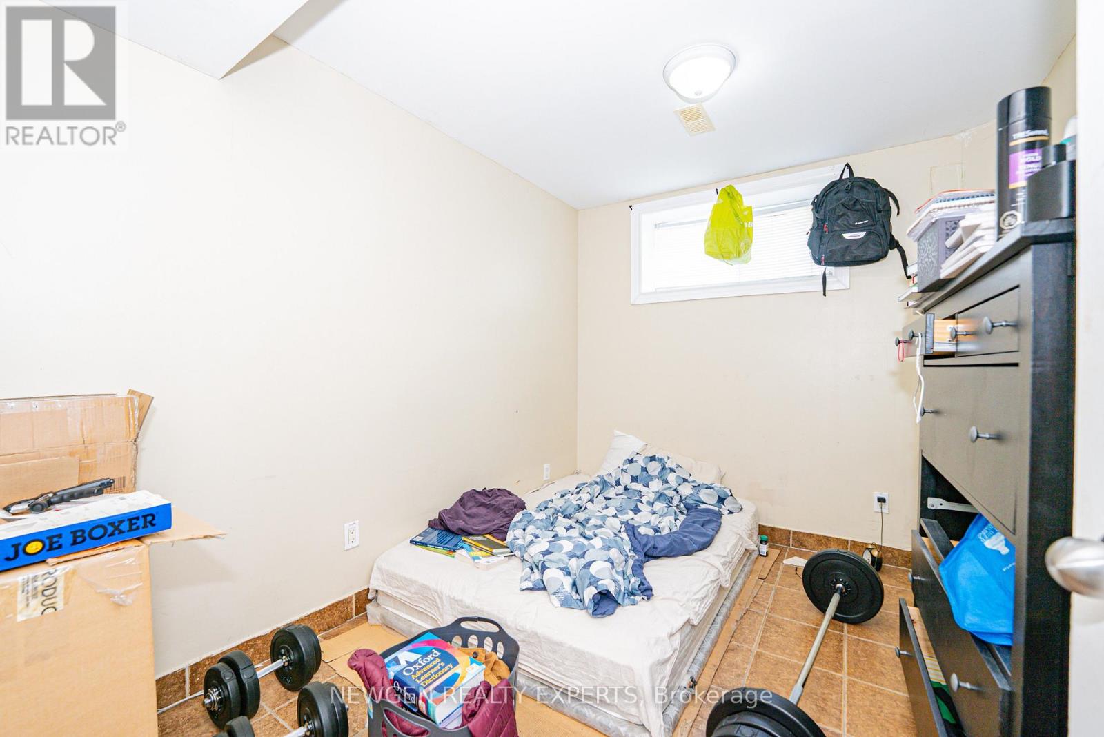 11 BENWAY DRIVE - 37