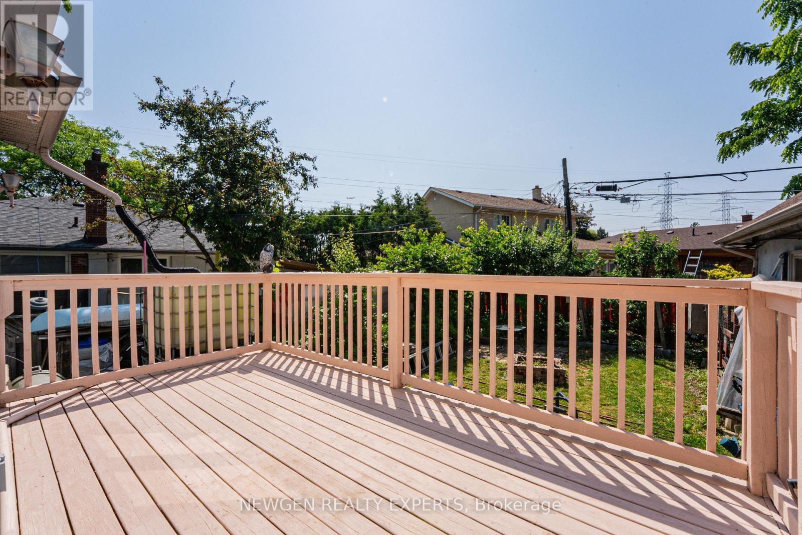 11 BENWAY DRIVE - 41