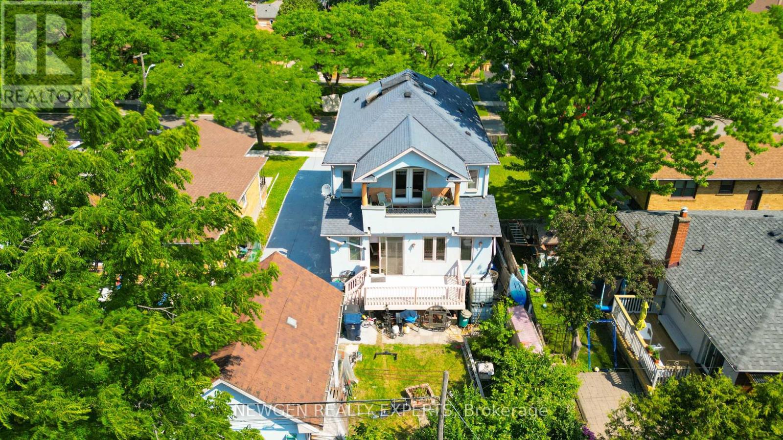 11 BENWAY DRIVE - 43