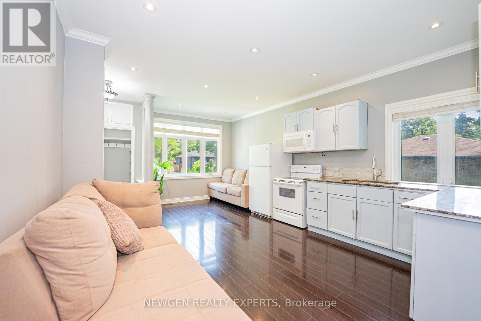 11 BENWAY DRIVE - 6