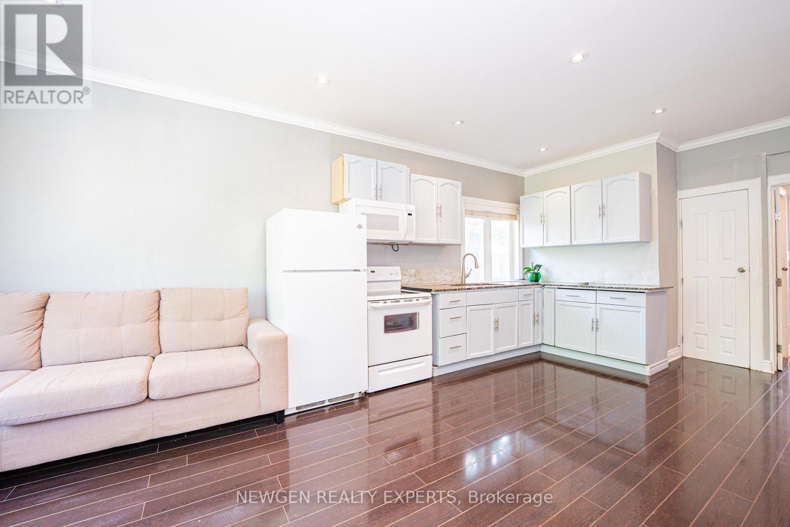 11 BENWAY DRIVE - 8